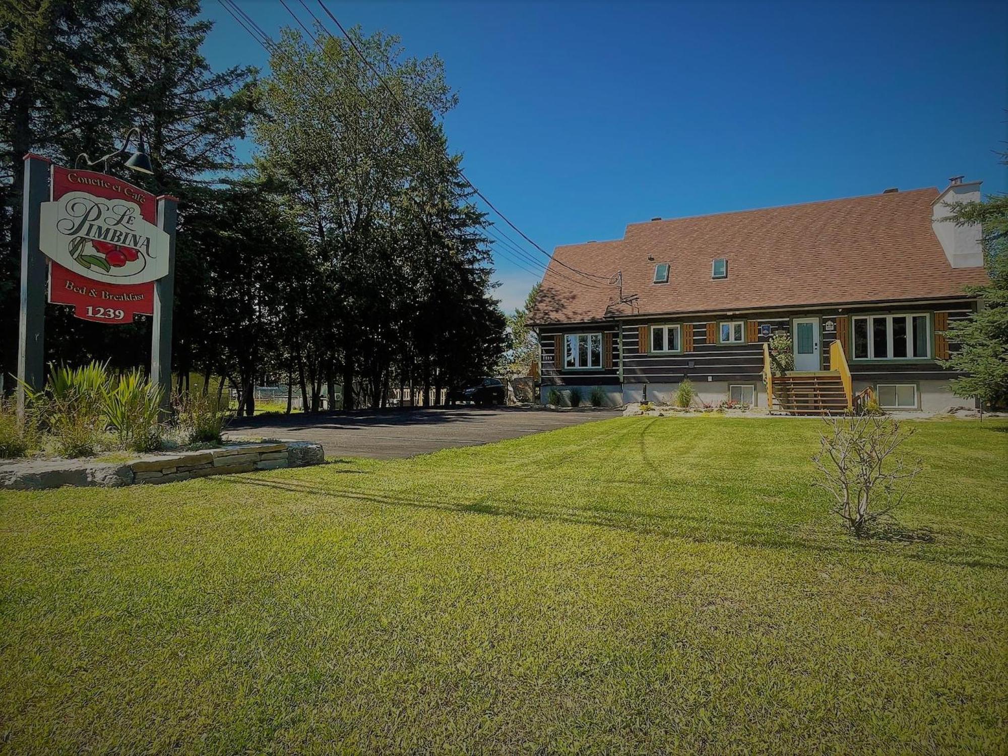 Le Pimbina Bed & Breakfast Mont-Tremblant Exterior photo